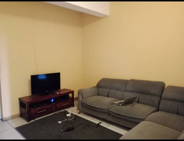 1 BEDROOM APARTMENT FOR SALE IN PIETERMARITZBURG CENTRAL